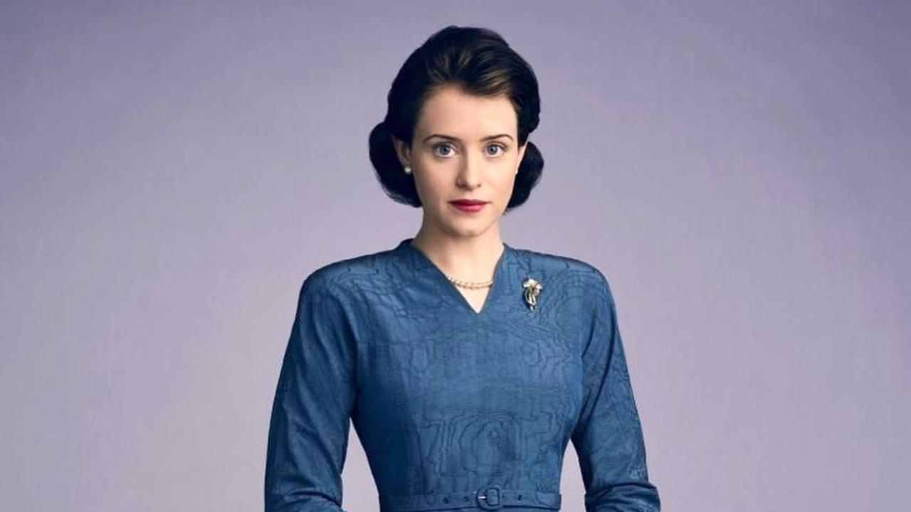 Claire Foy memerankan Ratu Elizabeth II dalam The Crown. (Foto: Dok. Instagram terverifikasi @sagawards)