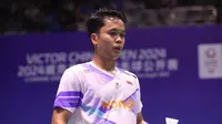 Tunggal putra Indonesia Anthhony Sinisuka Ginting mengalahkan rekannya Chico Aura Dwi Wardoyo 21-18 dan 21-17 pada babak 32 besar China Open 2024 di&nbsp;Olympic Sports Center Gymnasium, Selasa (17/9). (foto: PP PBSI)