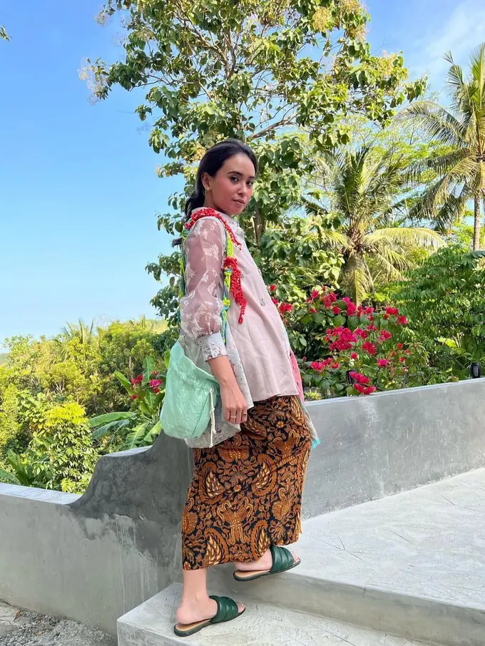 OOTD Ayushita (Instagram/@ayushita)