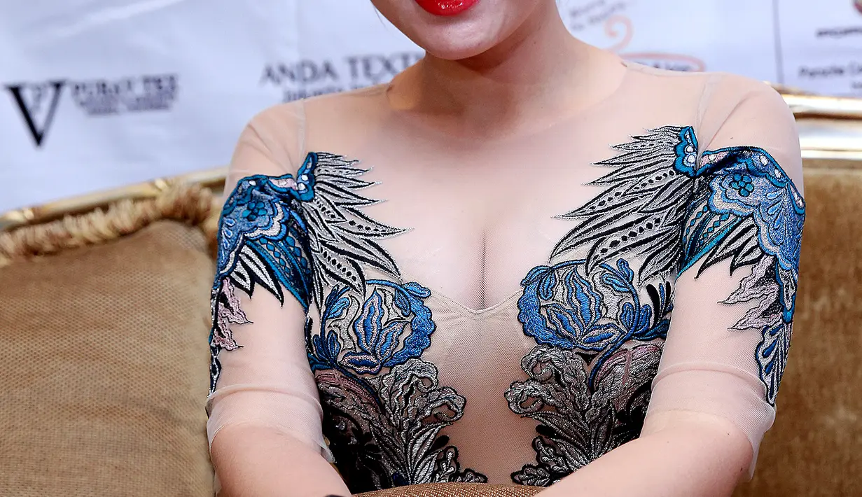 'Disini sangat unik karena desain Diana seperti lukisan yang sangat indah, dan mengangkat tema 'Garuda', kata Vicky Shu ditemui di Gran Mahakam, Jakarta Selatan, Senin (24/8/2015). (Wimbarsana Kewas/Bintang.com)