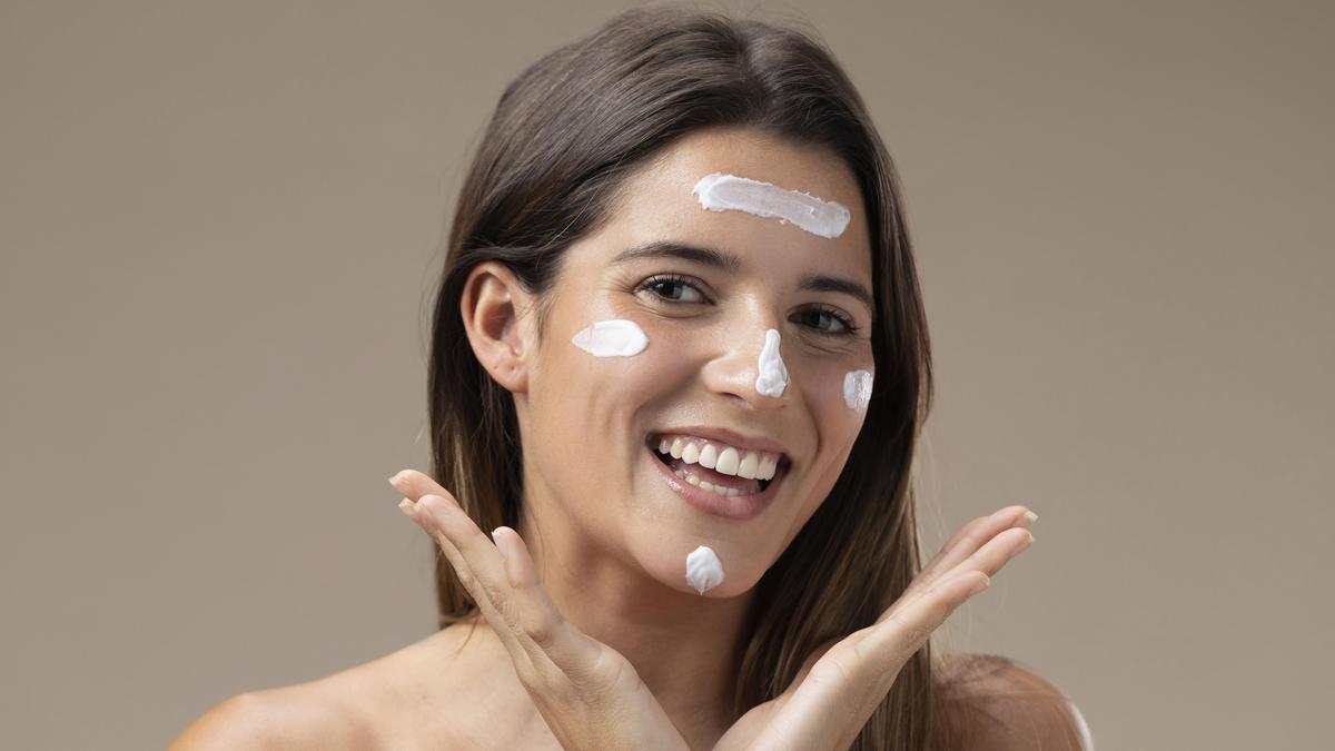 SPF 15,30, atau 50? Ini Perbedaan dan Fungsi Masing-Masing Sunscreen