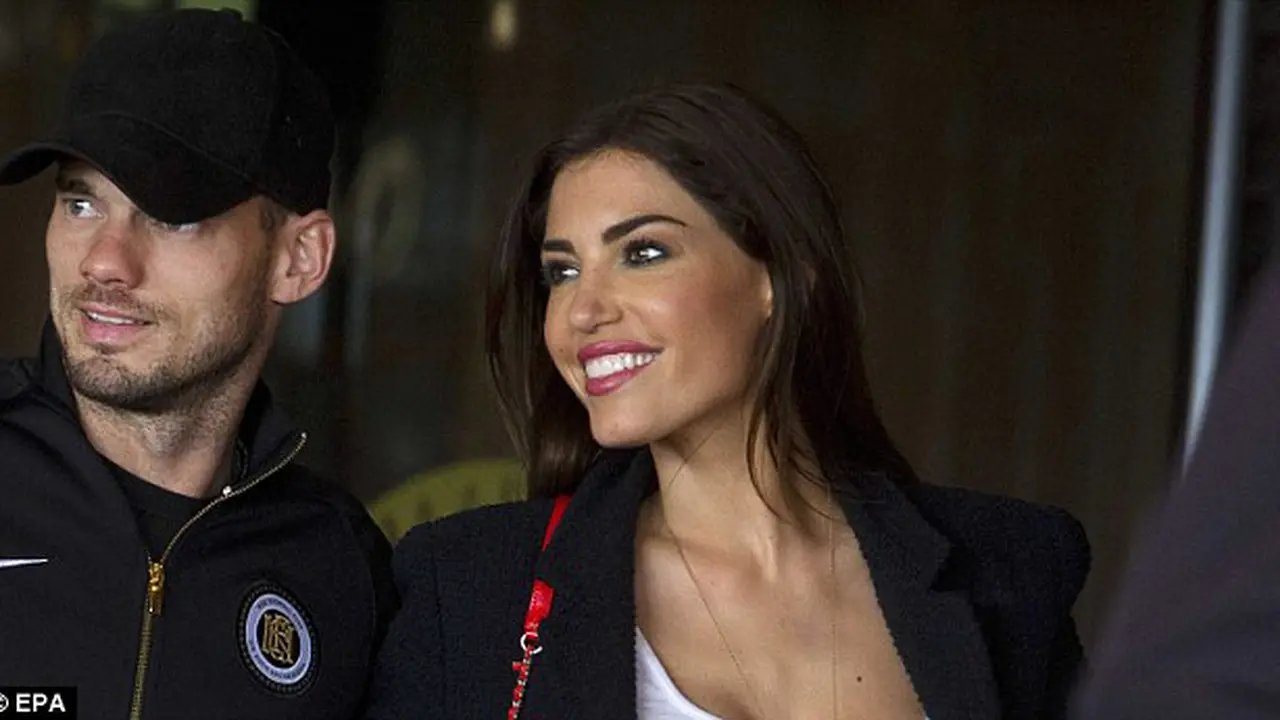 Sneijder dan Istri