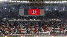 Jakmania membentuk koreografi tulisan "Glory" saat pertandingan Persija Jakarta melawan Bali United pada final Piala Presiden di SUGBK, Jakarta, Sabtu (17/2/2018). Persija menang 3-0 atas Bali United. (Bola.com/M Iqbal Ichsan)
