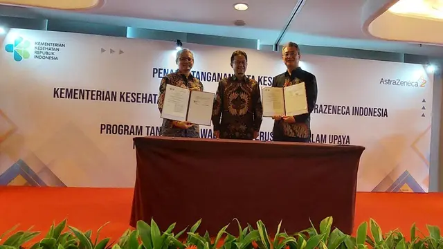 Berlangsungnya penandatanganan nota kesepahaman (MoU) antara Kemenkes RI dan PT AstraZeneca Indonesia di Jakarta Selatan, Senin (20/2).