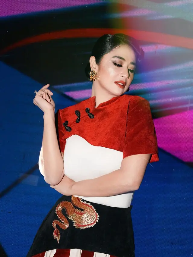 Dewi Perssik. (Foto: Dok. Instagram @dewiperssik9)