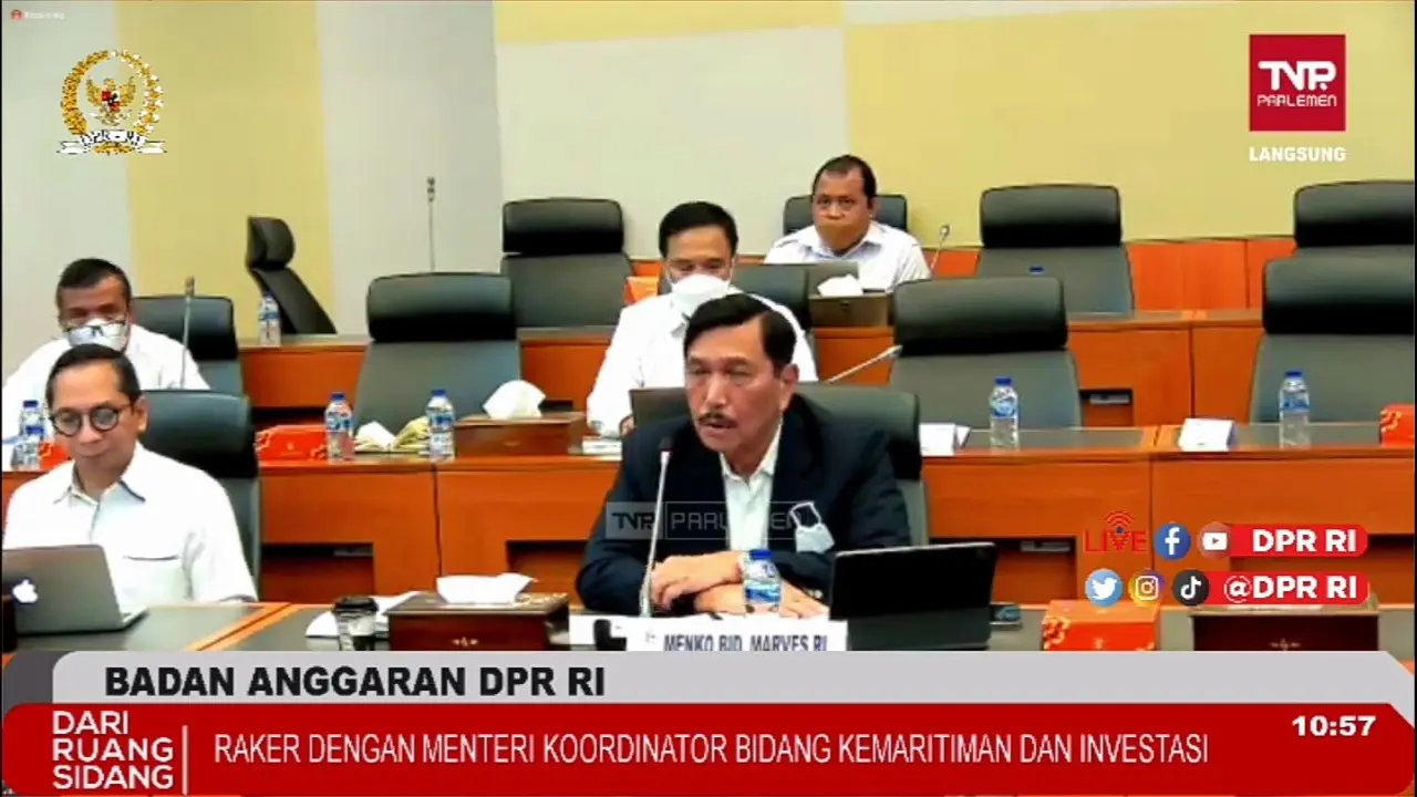Menteri Koordinator bidang Kemaritiman dan Investasi Luhut Binsar Pandjaitan di hadapan Badan Anggaran DPR RI, Kamis (9/6/2022).