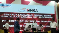 Penandatanganan sinergi BUMN pengadaan sarana LRT Jabodebek. (Liputan6.com/Septian Deny)