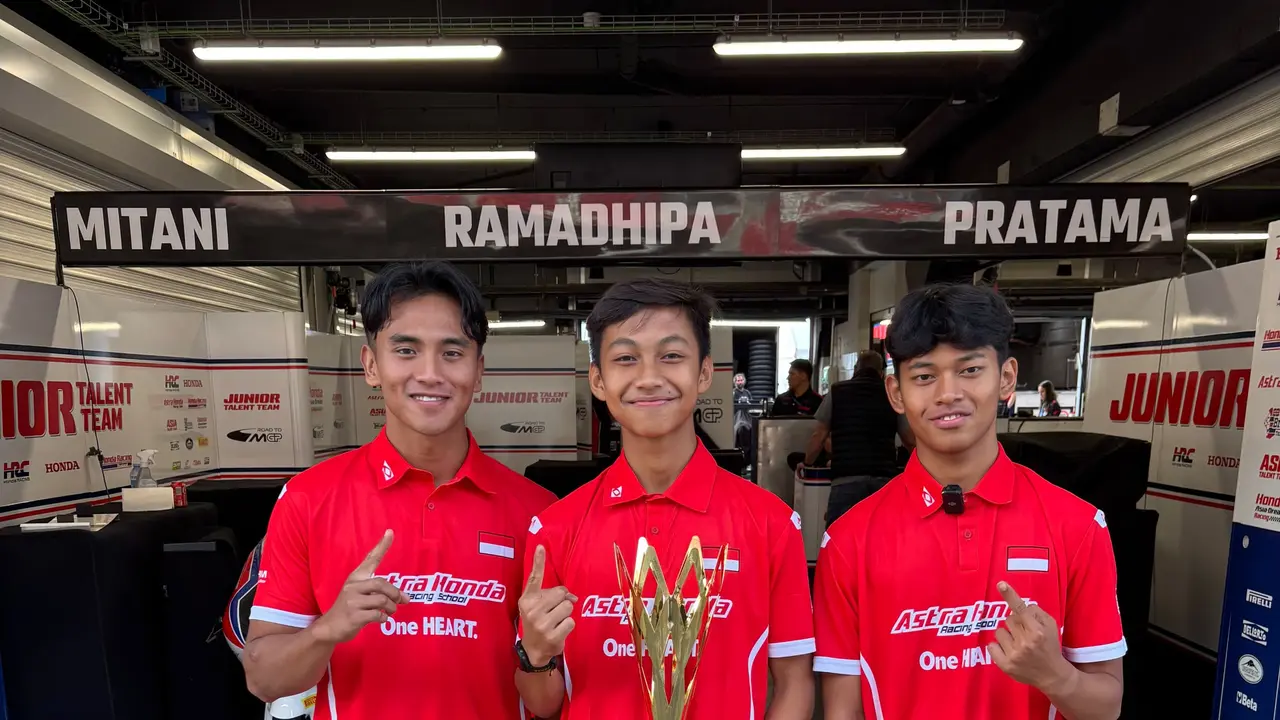 Pebalap binaan AHM Mario Suryo Aji, Kiandra Ramadhipa dan Veda Ega Pratama