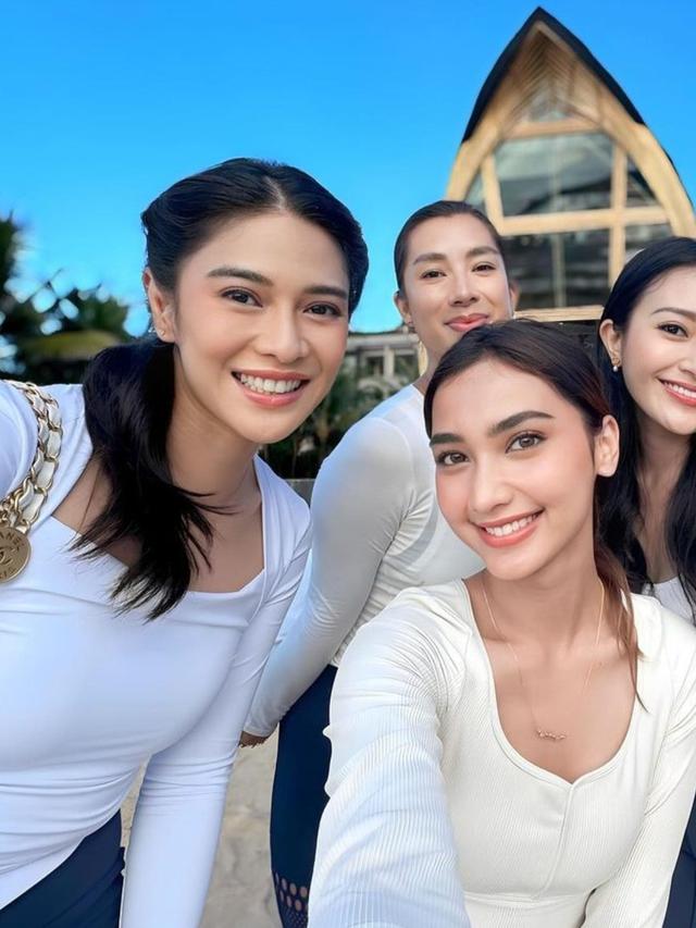 Jennifer Bachdim dan Dian Sastrowardoyo