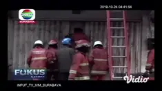 Sebuah gudang elpiji dan penampungan ban milik Mulyono Tjandra yang berada di Jalan Indrapura, Surabaya terbakar, pada Rabu (23/10/2019) dini hari.