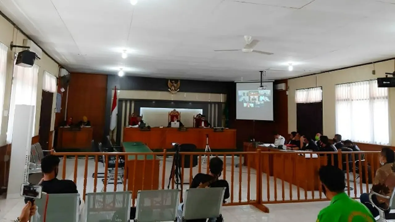 Sidang lanjutan Bupati Bengkalis Amril Mukminin yang digelar secara daring di Pengadilan Tipikor Pekanbaru.