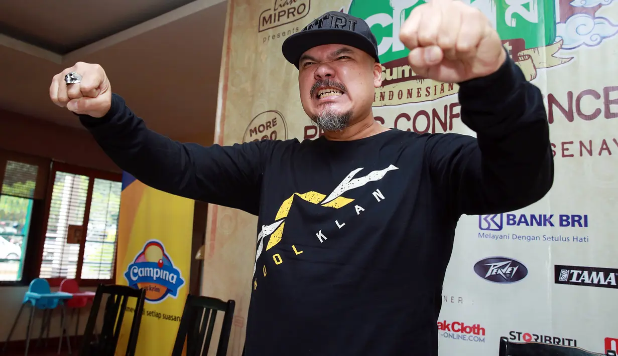 "Prospek (album) bagus, Alhamdulillah. Kita (NTRL) mau rilis single kedua judulnya Mars Pekerja. Sekarang udah masuk ke radio, lumayan responnya cukup bagus," ujar Bagus. (Deki Prayoga/Bintang.com)