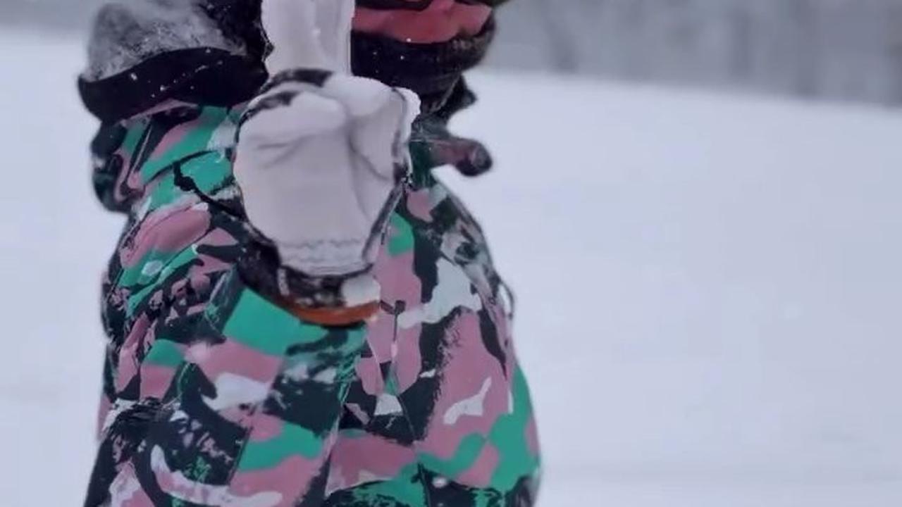 8 Potret Natasha Wilona Lakukan Snowboard di Tengah Salju, Aksinya Keren