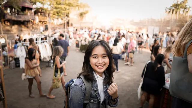 Gaya Liburan Gritte Agatha, Tampil Simpel dan Modis