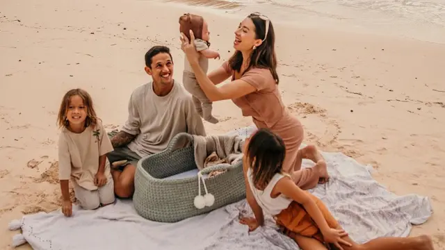 [Fimela} Irfan Bachdim dan Jennifer Kurniawan