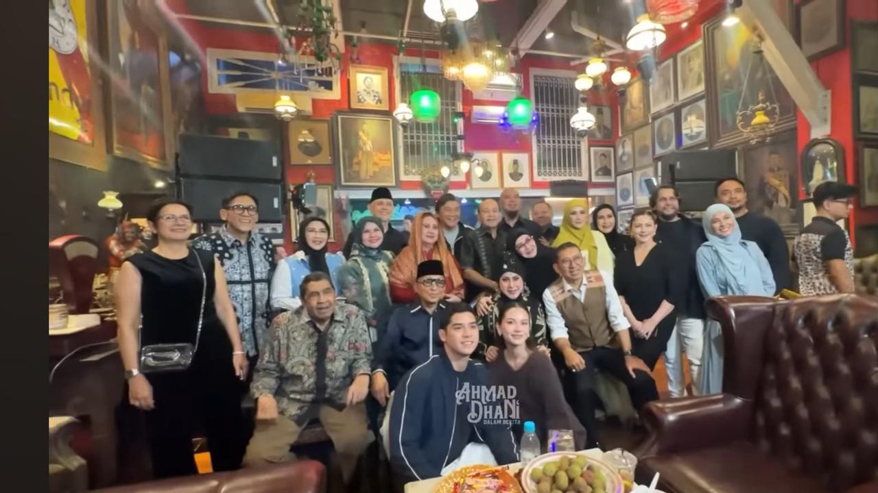 Potret Ultah Ahmad Dhani ke-53, Undang Elvy Sukaesih Hingga Dua Aktris Cantik Jebolan Warkop DKI Girls