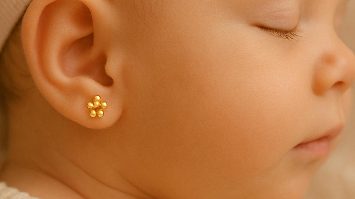 6 Pilihan Model Anting Emas untuk Bayi Baru Lahir Terbaru, Minimalis hingga Mewah
