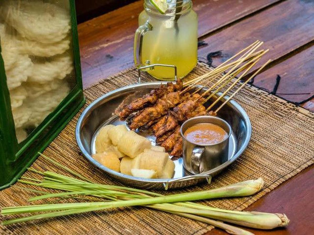 7 Ide Menu Lebaran untuk Penderita Asam Lambung: Nikmat Tanpa Khawatir GERD