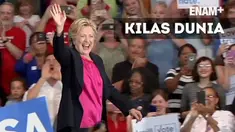 Calon Presiden dari Partai Demokrat, Hillary Clinton mengaku menikmati debat perdana di New York. Sementara rivalnya, Donald Trump mengeluhkan kondisi microphone yang buruk. 
