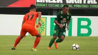 Alfredo Vera Puji Performa Dua Pemain Sayap Persebaya