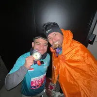 Raffi Ahmad dan Fadil Jaidi mendapat penggarhaan setelah menyelesaikan maraton (Sumber: instagram/raffinagita1717)