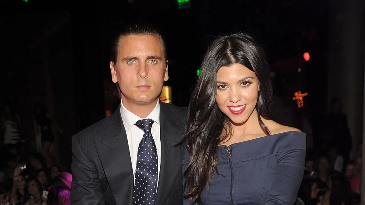 [Bintang] Kourtney Kardashian dan Scott Disick