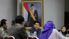 KPU gelar rapat evaluasi tahapan pencalonan Pilkada 2015 bersama KPK, BNN dan IDI, Jakarta, Senin (21/3) Evaluasi dilakukan karena terdapat kepala daerah yang baru saja dilantik tetapi malah diciduk BNN karena terlibat narkoba. (Liputan6.com/Helmi Afandi)