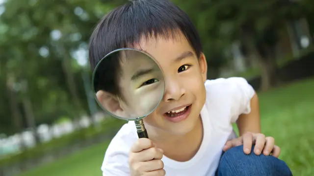 keluarga january detektif alam