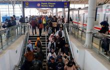 Viral Penumpang KRL Kepanasan karena AC Gerbong Tak Menyala, PT KAI Beri Penjelasan Begini