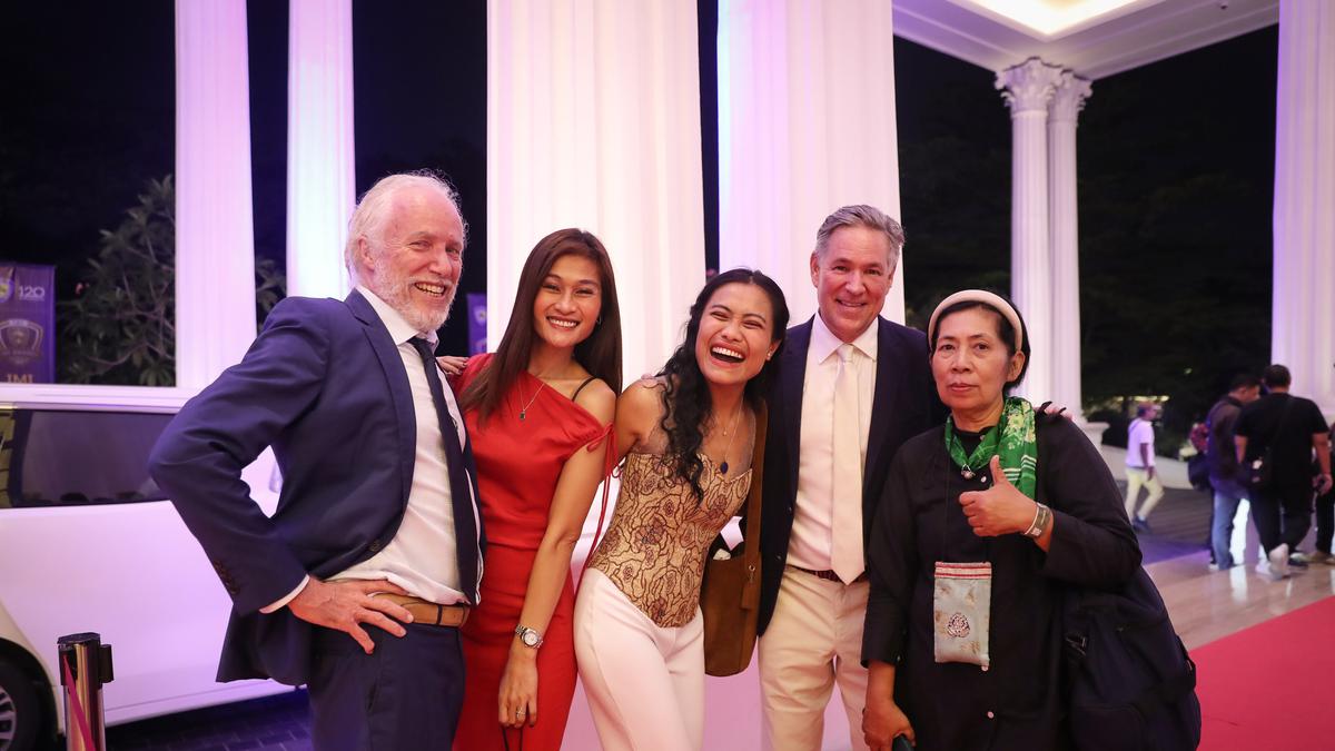 Sineas Andrew James dan Migi Rihasalay Bakal Garap Film Biopik Tinton Soeprapto