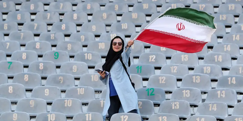 38 Tahun Dilarang, Wanita Iran Boleh Nonton Bola di Stadion