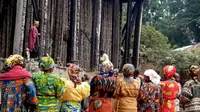 Kenalkan, Fon of Bafut, Raja dengan 100 Istri
