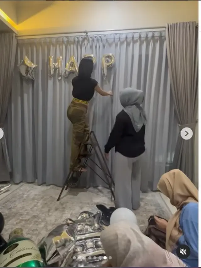 Wika Salim rayakan ultah Max Adam (Foto: instagram wikasalim)