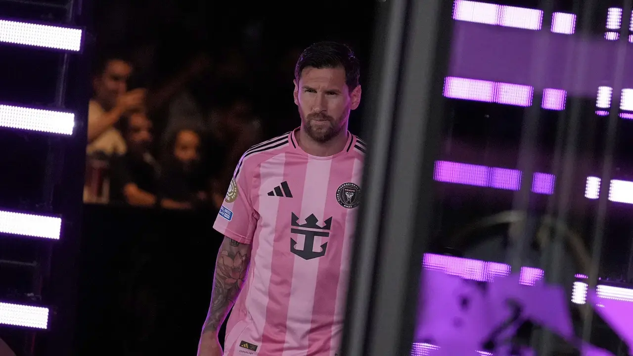 Foto: Lionel Messi Cetak Gol Indah Lewat Tendangan Bebas dan Bawa Inter Miami Menang di Piala Dunia Antarklub 2025