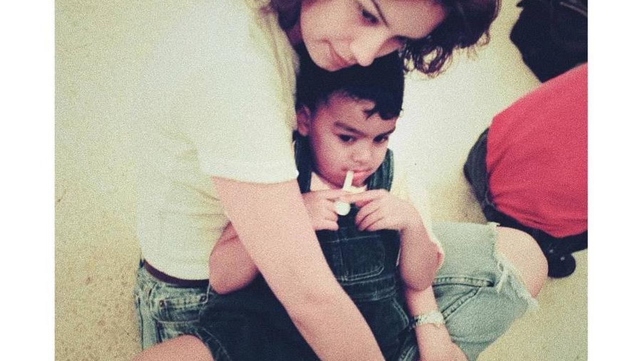 Itulah beberapa foto jadul Sophia Latjuba! Tidak ada perubahan yang terlihat, bukan? Setuju, tidak?<br>
