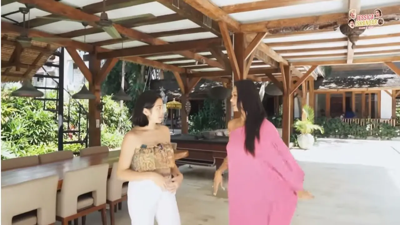 11 Potret Rumah Indah Kalalo di Bali, Asri Punya Banyak Konsep