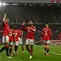 Gelandang Manchester United asal Kamerun bernomor punggung 19, Bryan Mbeumo (tengah), merayakan gol kelima timnya bersama rekan-rekan setim dalam pertandingan Liga Inggris antara Manchester United dan Ipswich Town di Old Trafford, Manchester, Inggris barat laut, pada 30 Agustus 2026. (Paul ELLIS/AFP)