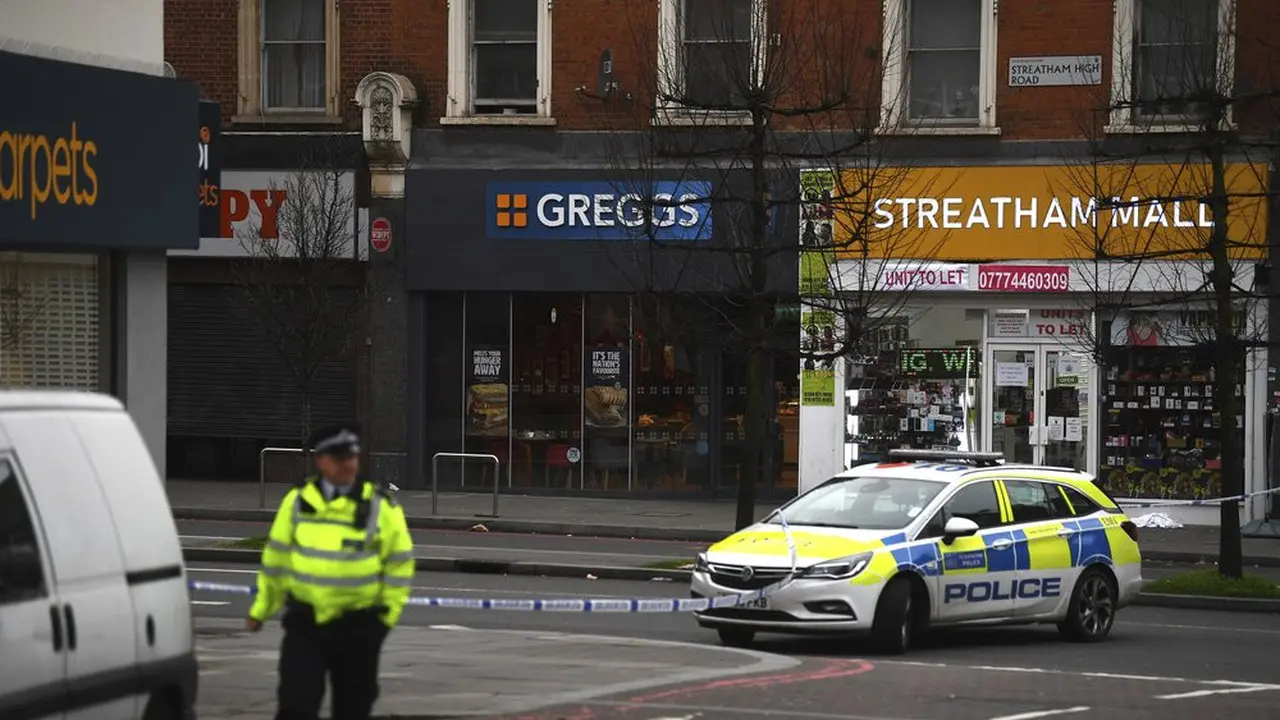 Lokasi kejadian penembakan teror di Streatham Street, London.