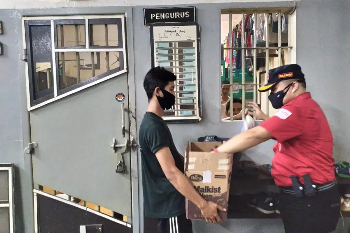 Warga binaan juga dapat merayakan tahun baru.