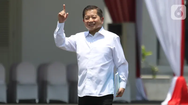 Tiba di Istana, Tiga Wajah Baru Calon Menteri Jokowi Lambaikan Tangan