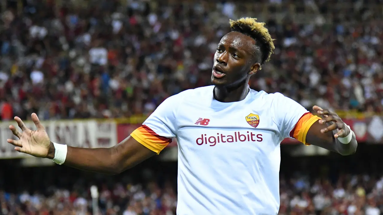 Foto: 5 Pembelian Paling Mahal AS Roma, Tammy Abraham Belum Mampu Patahkan Rekor Patrik Schick
