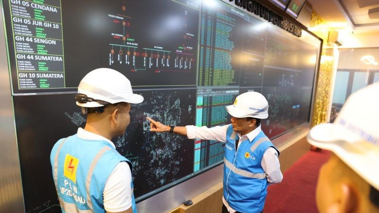 Pemulihan Listrik Riau Berlanjut, 1,5 Juta Pelanggan PLN Telah Kembali Nikmati Pasokan