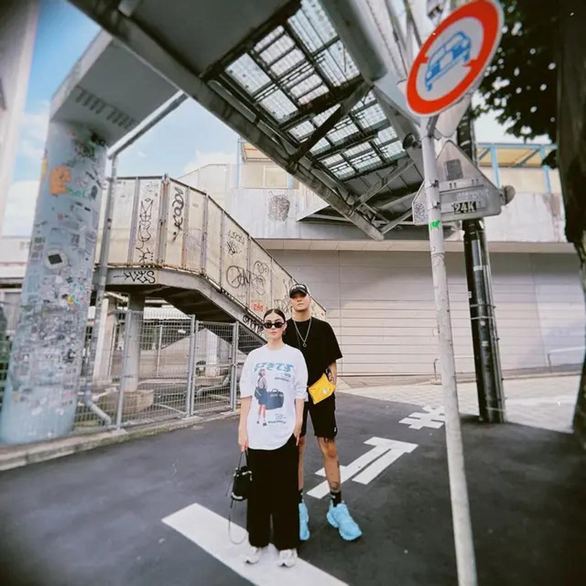 7 Potret Agnez Mo dan Adam Rosyadi 4 Tahun Pacaran, Terungkap Foto Awal Bareng