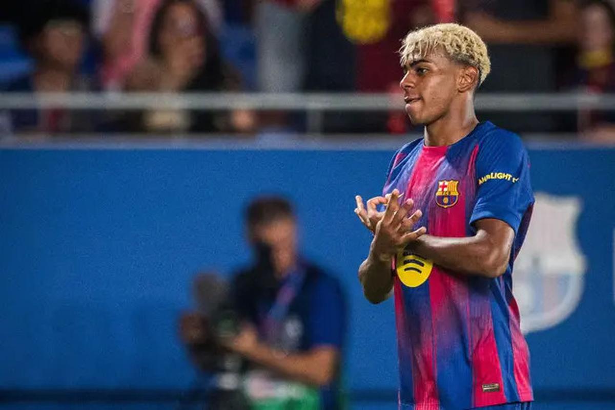 Lamine Yamal Perlihatkan Respek untuk Ousmane Dembele setelah Kalah dalam Perebutan Ballon d'Or 2025