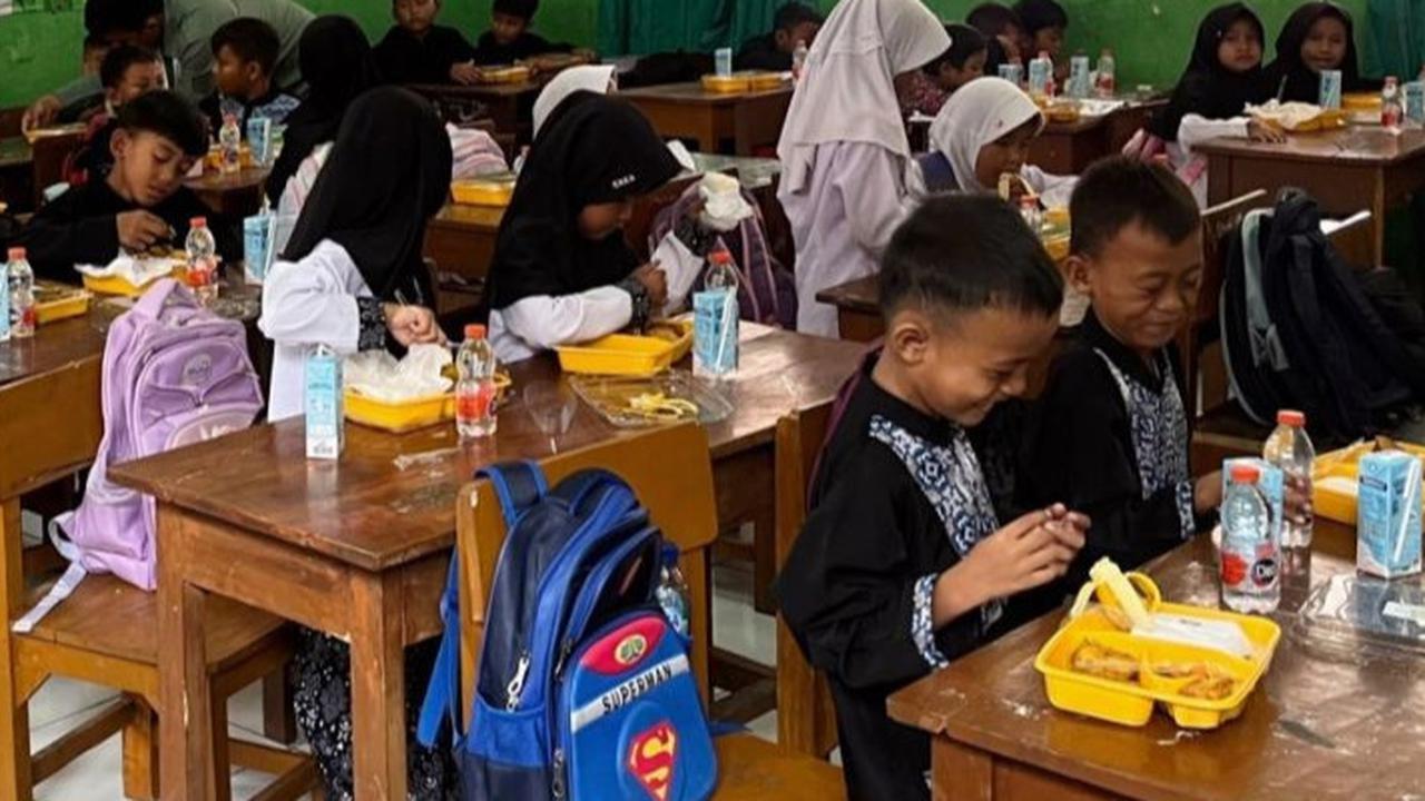 Program Makan Bergizi Gratis, Pramono-Rano Bakal Libatkan Kantin Sekolah