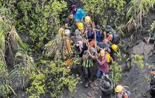 FOTO: Tim SAR Temukan Jenasah Pendaki Korban Erupsi Gunung Dukono