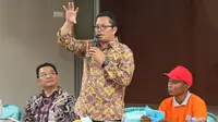 Wakil Ketua MPR Mahyudin memberi pengantar Sosialisasi Empat Pilar MPR kepada warga masyarakat Batu Kajang, Kabupaten Paser, Kalimantan Timur, Senin (10/12/2018). Dalam sosialisasi ini Mahyudin sempat menyinggung soal Papua.