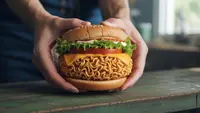 Resep Burger Mie Instan Renyah yang Anti Hancur