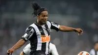Klub Amatir Inggris Ingin Rekrut Ronaldinho