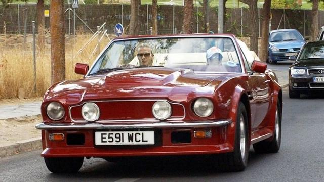 Masuk jajaran koleksi David Beckham selama 15 tahun, Aston Martin V8 Volante dijual di situs jual beli online